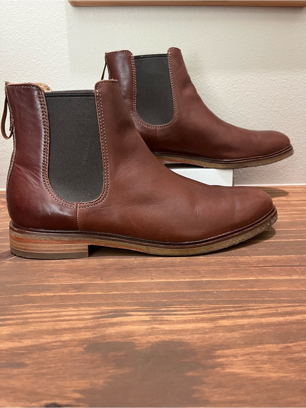 Men’s Clarks Clarkdale Gobi Mahogany Brown Leather Slip On Boots / Shoes 10.5 M